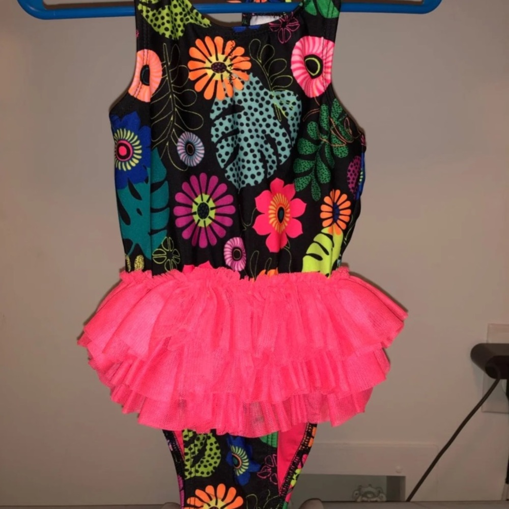 Girl swimsuit